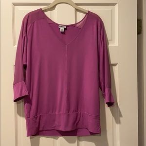 EUC - DKNY Gorgeous  Elbow Sleeve Orchid Tee